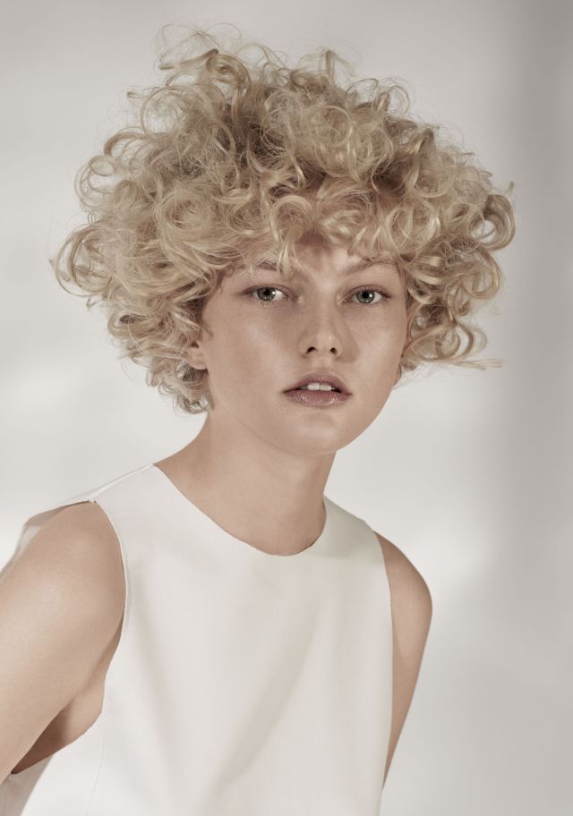 ADN Collection Hair: Elise Antoine  Photo: Pawel Wylag Make-up: Natasza Bigos Stylism: Gosha Kusper Prod: MKproduction & Christophe Gaillet 