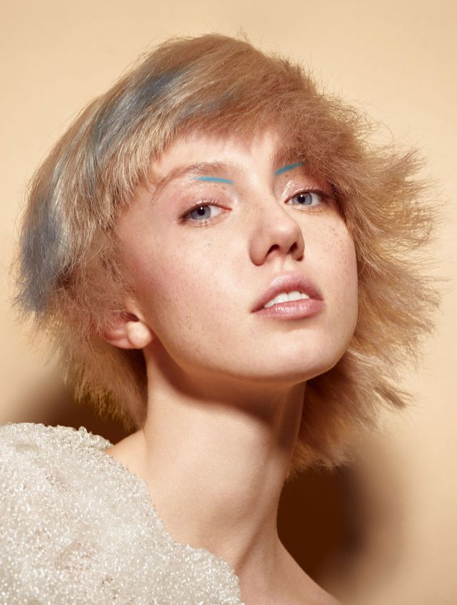 BE BLOND Hair : Elise Antoine  Photo : Weronika Kosinska Make-up : Izabela Szelagowska Stylism: Waleria Tokarzewska  Prod : MKproduction &Christophe Gaillet 